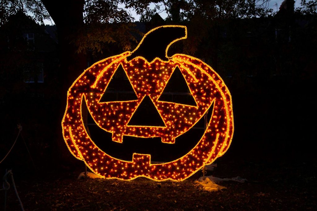 Pumpking halloween ground feature