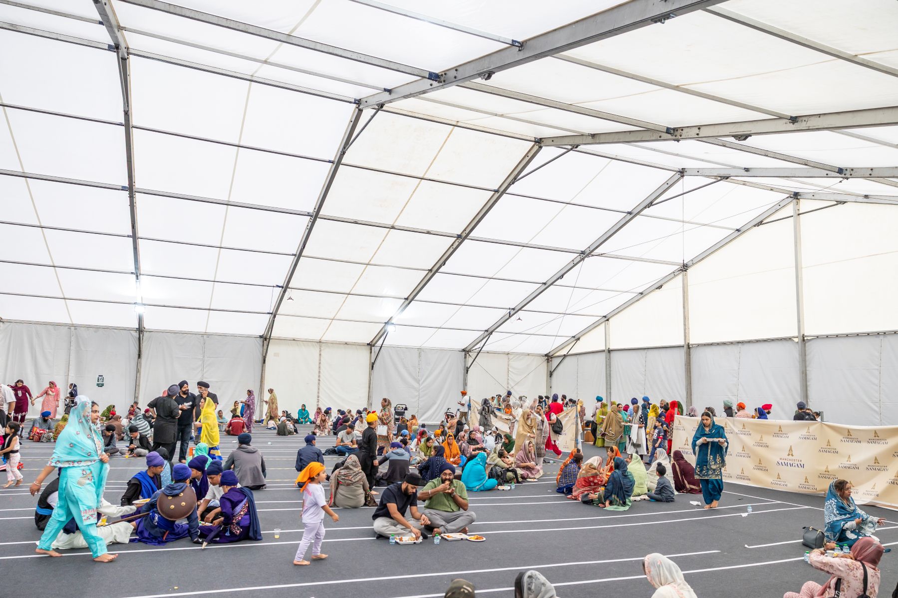 large_marquee_for_festivals